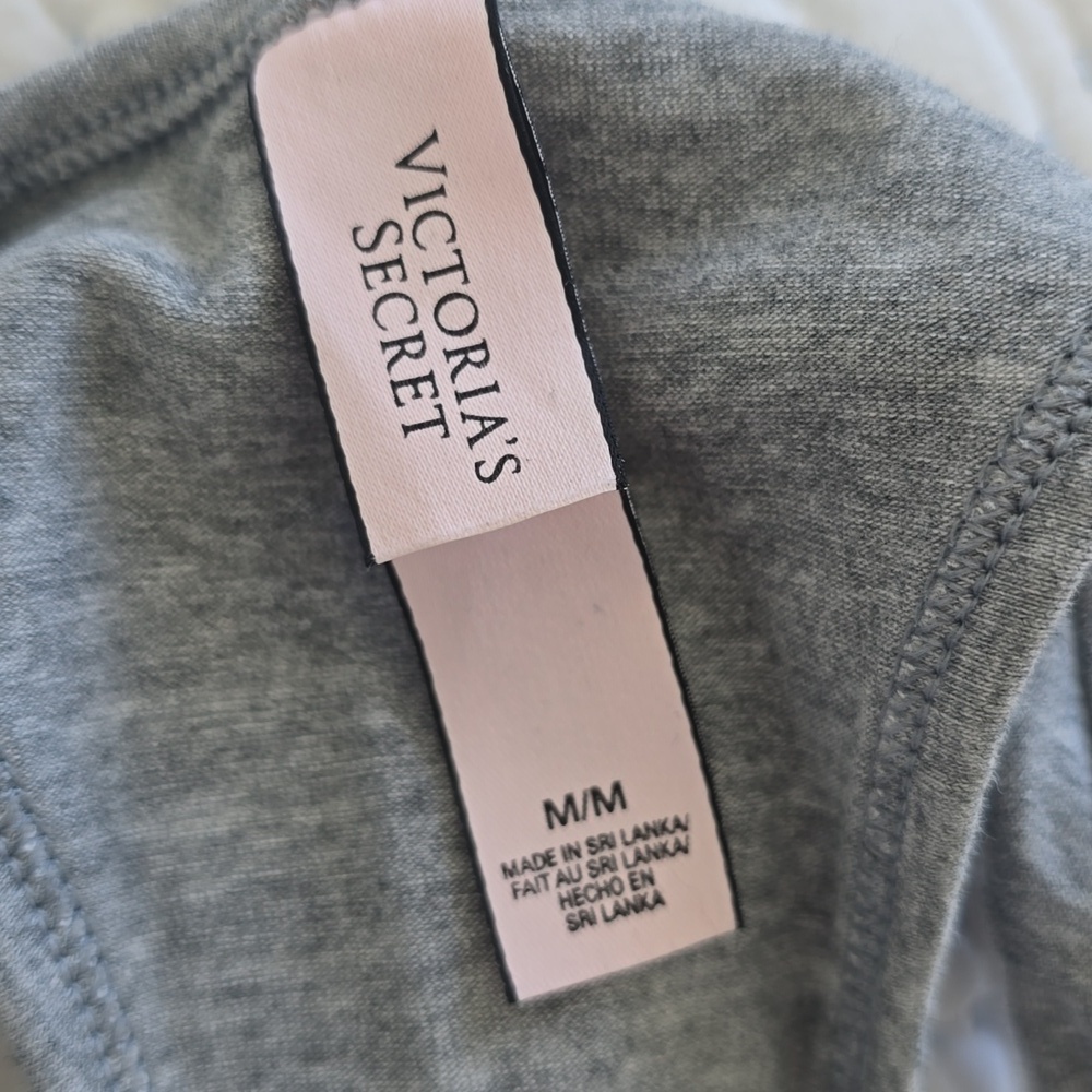 Victoria's Secret Sports Bra Heather Grey Bralette Low Impact T-Shirt Bra Medium - Picture 6 of 9